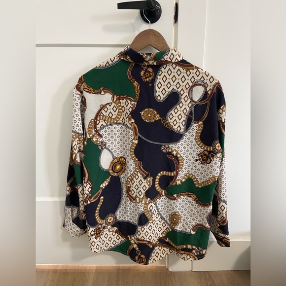 *NEW* CHAIN PRINT BLOUSE - Picture 2 of 2